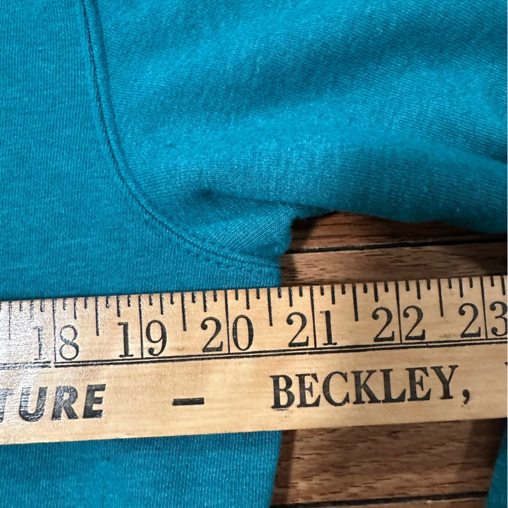 The North Face Hoodie - Picture 9 of 9